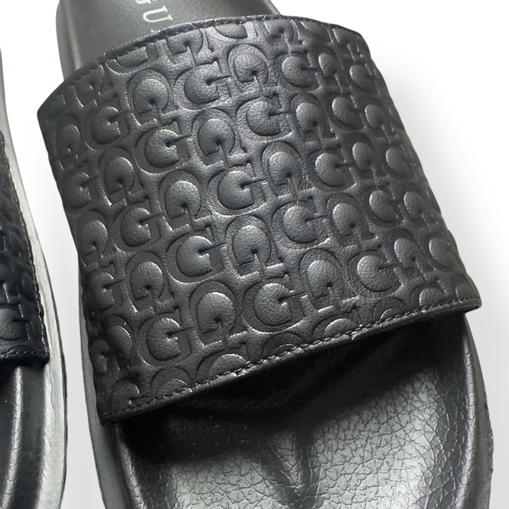 GUESS Embossed Men’s Slides - Picture 2 of 6